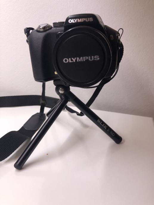 Olympus SP-560UZ