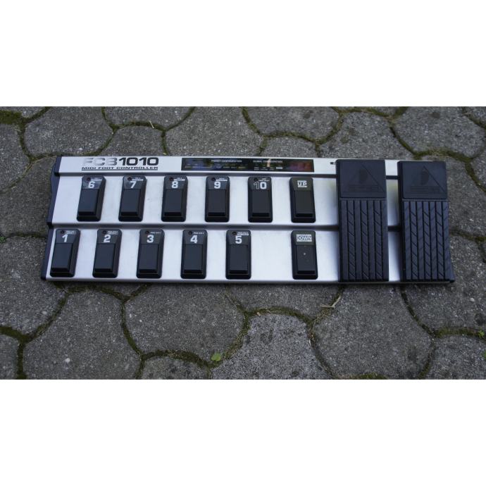 Behringer FCB1010 MIDI Foot Switch Multi Pedala