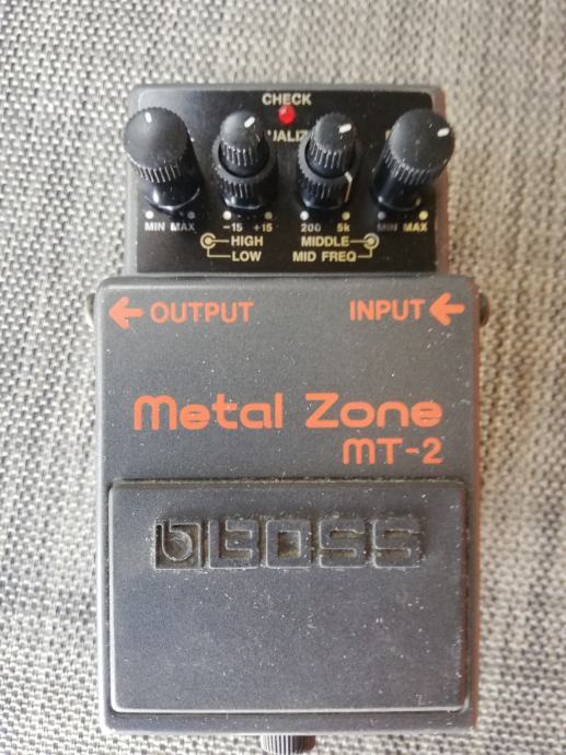 boss metal zone mt 2