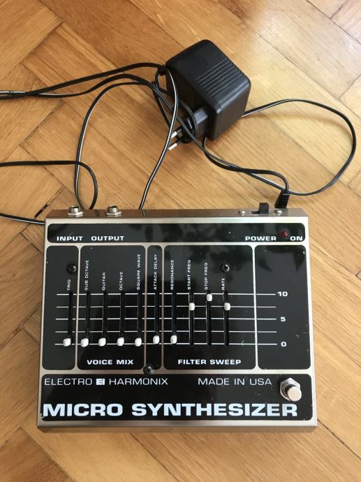 Electro-Harmonix Micro Synthesizer 90s