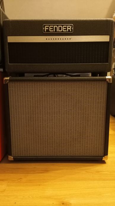 Fender Bassbreaker 15W head + TT Cabs Eminence