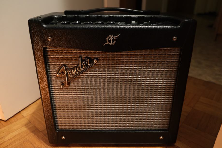 Fender Mustang I V2