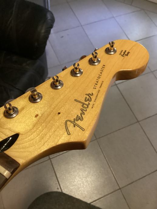 Fender stratocaster vrat za kitaro hals neck prodam