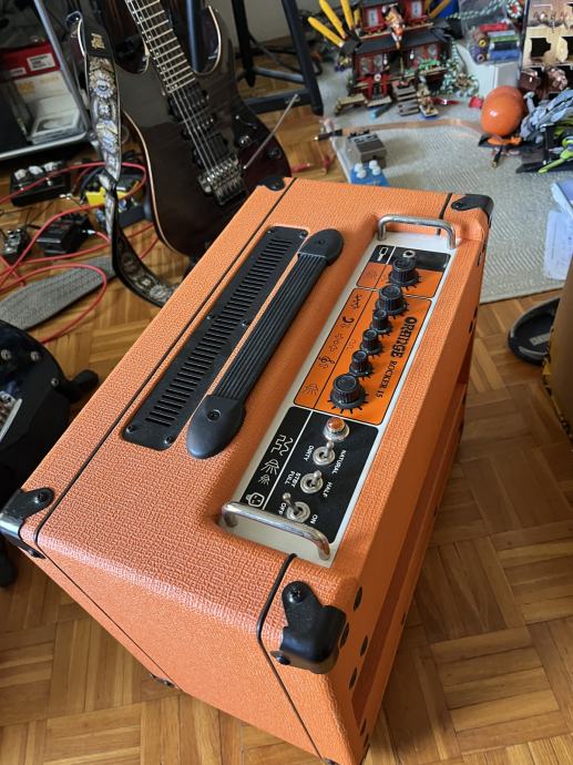 Ojačevalec na elektronke Orange Rocker 15 praktično nov