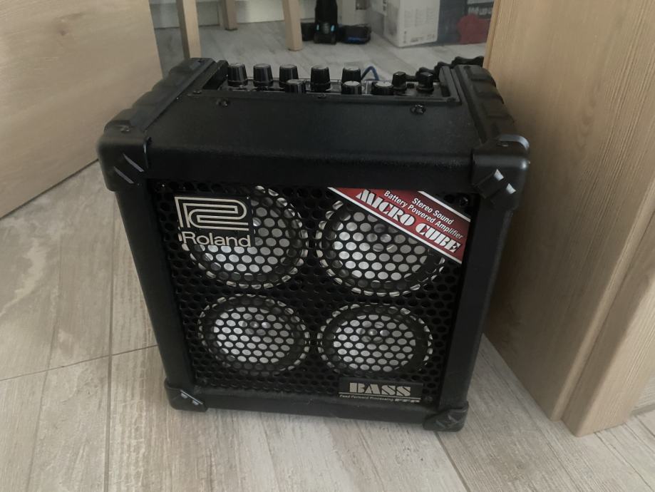 Roland Micro Cube Bass RX ojačevalec