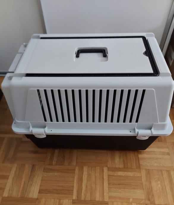 Transportni box