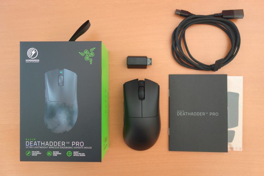 Brezžična gaming miška Razer DeathAdder V3 Pro NOVA garancija 2 leti