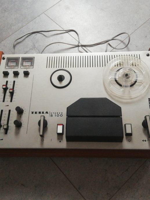 Tesla B100 Tape Recorder