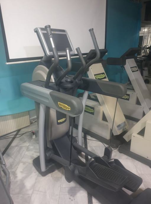 Profesionalna TECHNOGYM VARIO EXCITE naprava