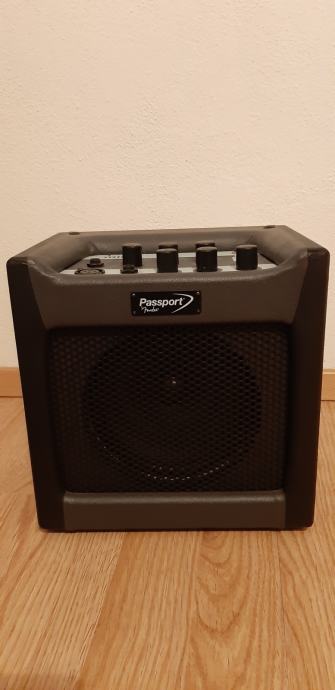 Fender Mini Passport ojačevalec na baterije in/ali kabel