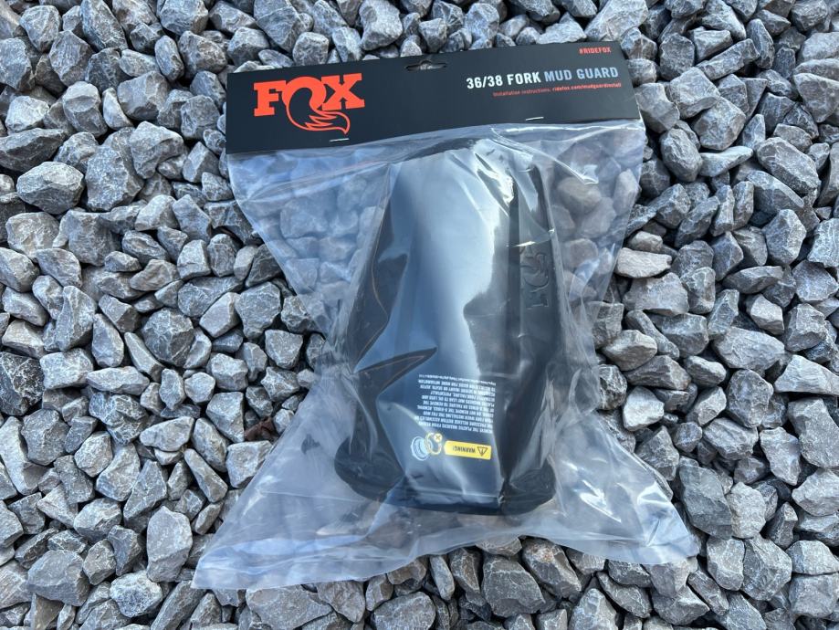 Fox 36/38 fork mud guard