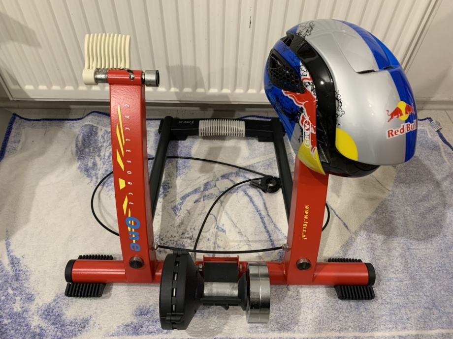 TACX TRENAŽER ERGOMETER + GRATIS ČELADA RED BULL