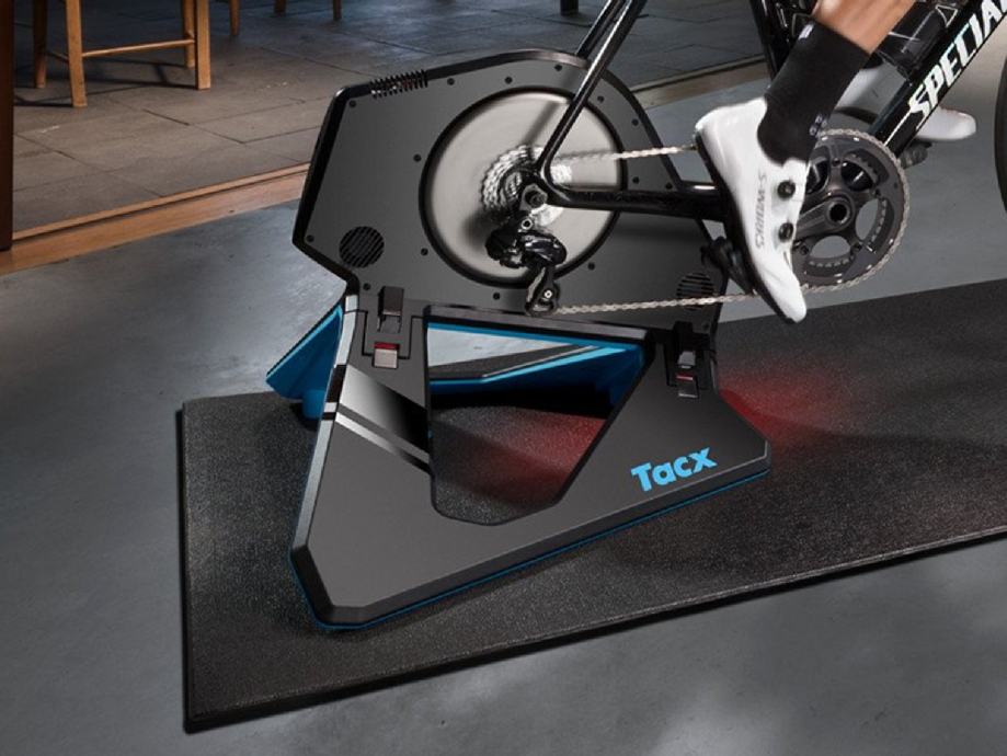 Trenažer Tacx NEO 2T