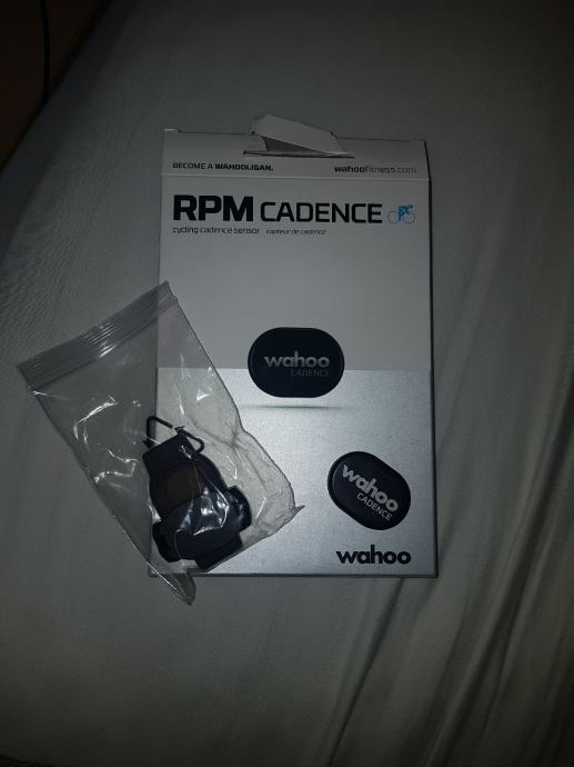 wahoo cadence install