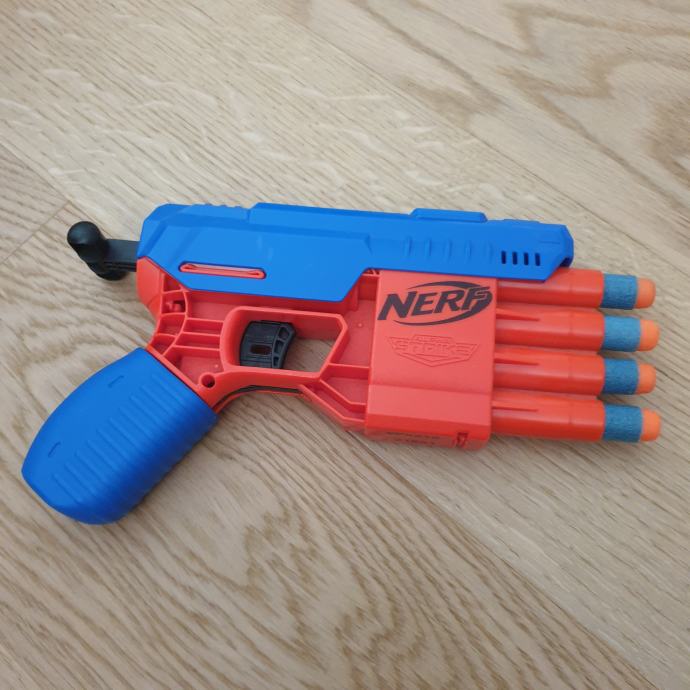 Nerf Alpha Strike pištola