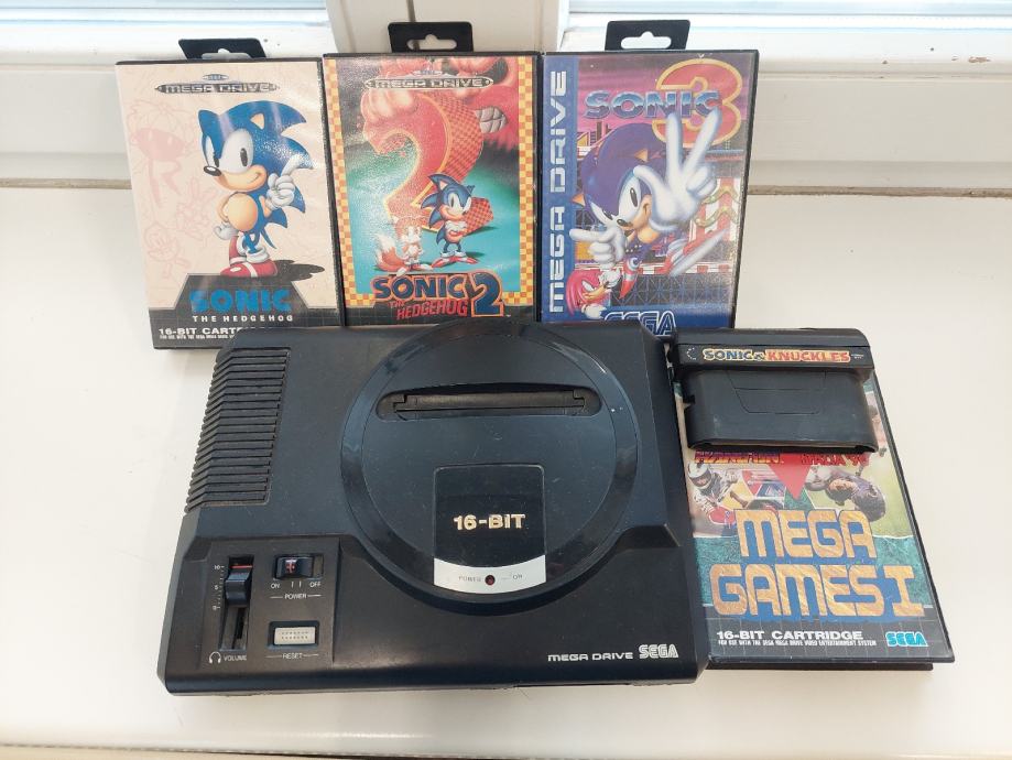 Sega Megadrive + 5 iger