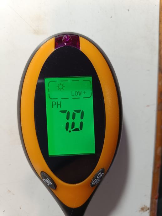 PH meter - tester zemlje - digitalni