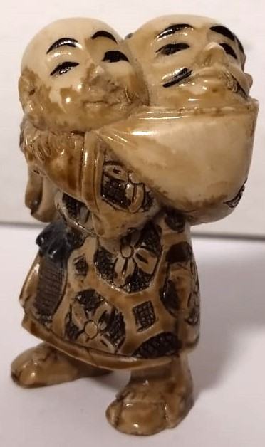 moški z Oni - skulptura netsuke 2