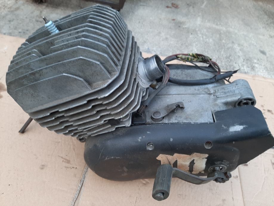 Gillera 125 motor/mašina za dele