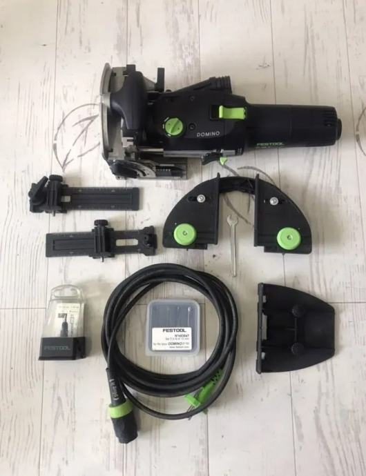 Festool DF 500 (Q-SET) za rezanje čepov in Domino systainer