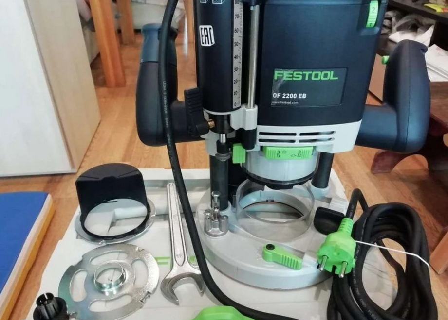 Frezalnik Festool OF 2200 EB-Plus