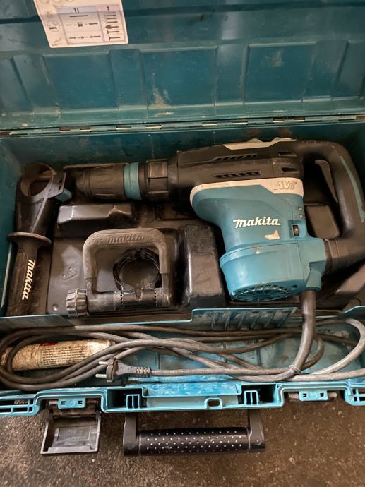 Makita HR4013C