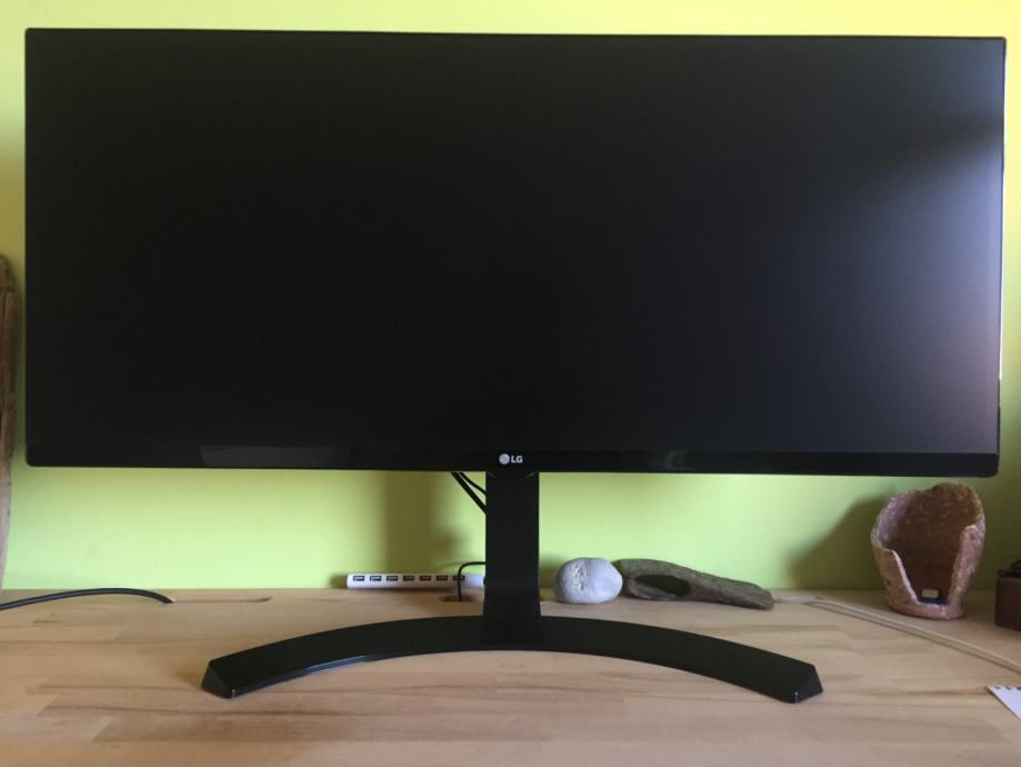 LG IPS monitor 34UM68