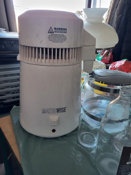 Namizni destilator Waterwise 4000 z stekleno posodo