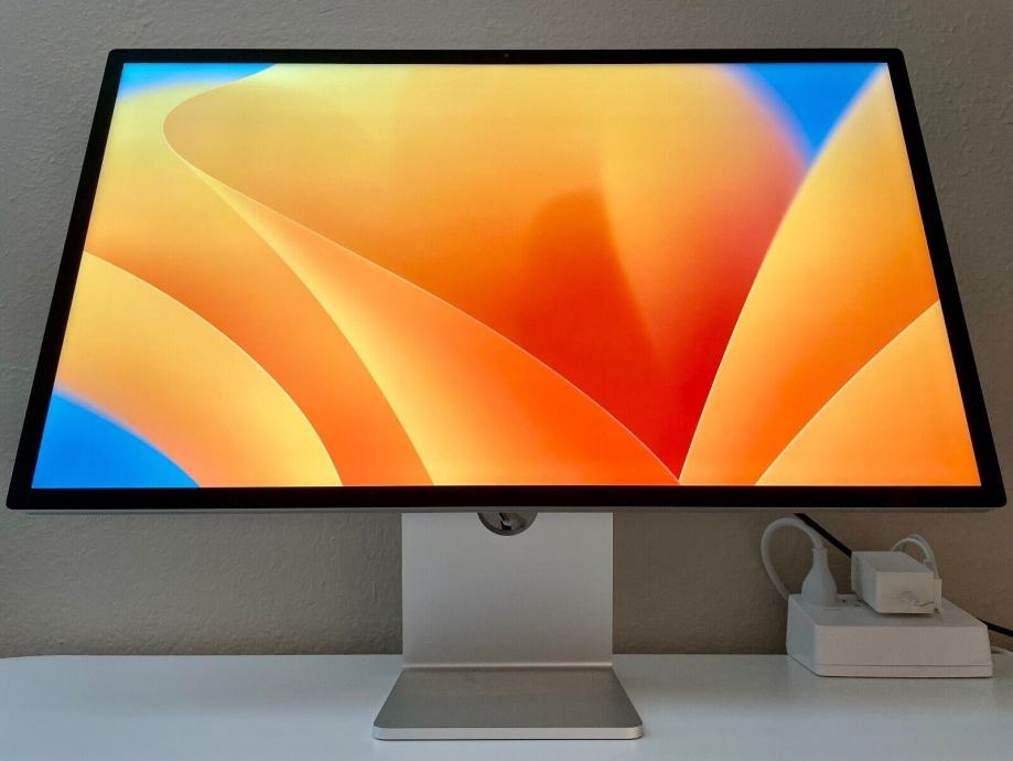 Apple Studio Display 27 - Standardglas