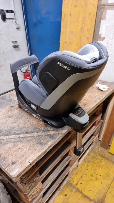 Recaro Zero.1 avtosedež i-size siv