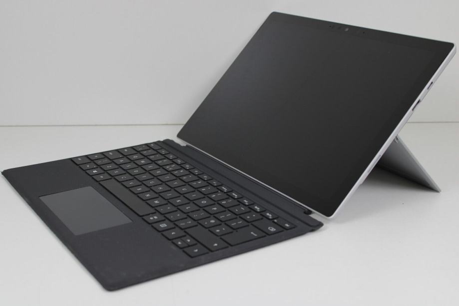 Microsoft Surface Pro 7 - 256GB SSD 8GB Ram - i5 Core
