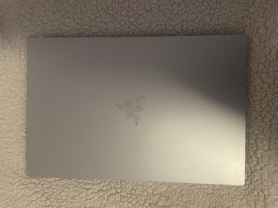 Razer Blade 15 Advanced Model V2