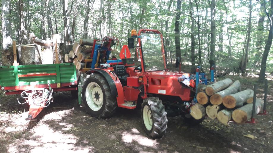 PREDNJA TRAKTORSKA HIDRAVLIKA+ VILIČAR+ZABOJ ZA ORODJE