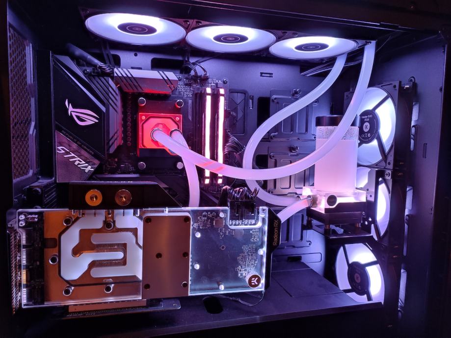 Namizni računalnik - Custom build desktop PC with EK watter loop