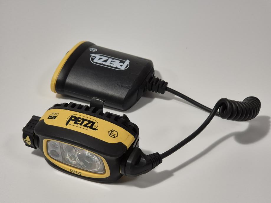 Čelna svetilka Petzl Duo Z2