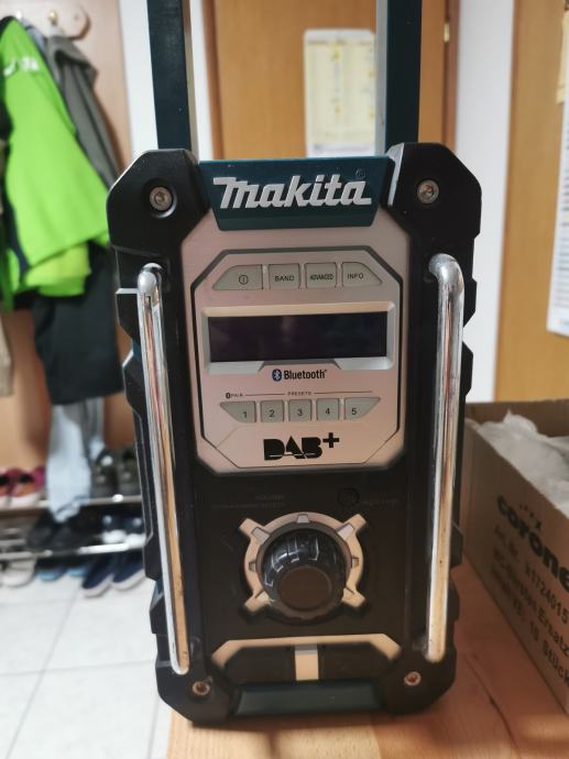 Makita radio DMR112