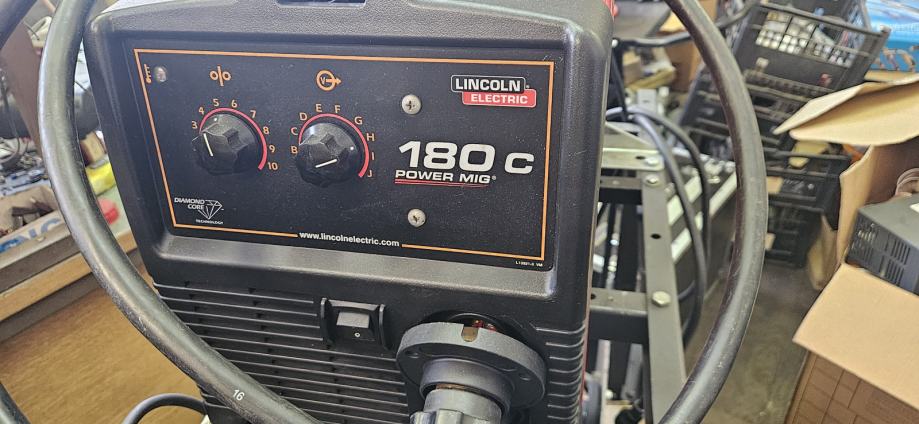 Varilni aparat Power mig 180c Lincoln Electric