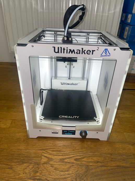 3D printer/tiskalnik ultimaker