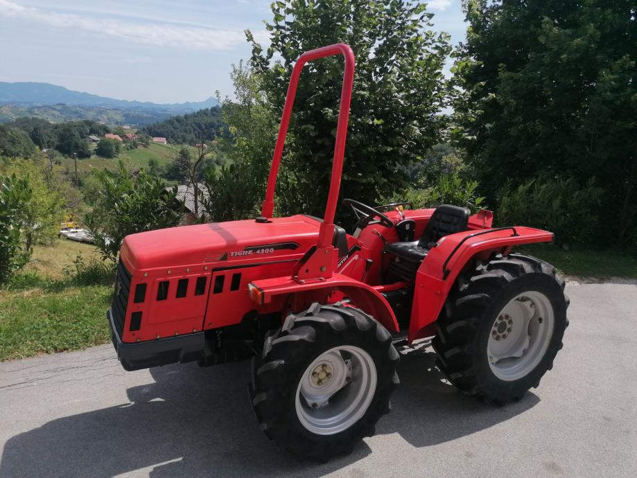 Traktor carraro 4300 cantri