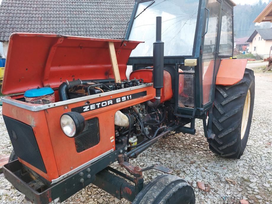 Prodam zetor po delih