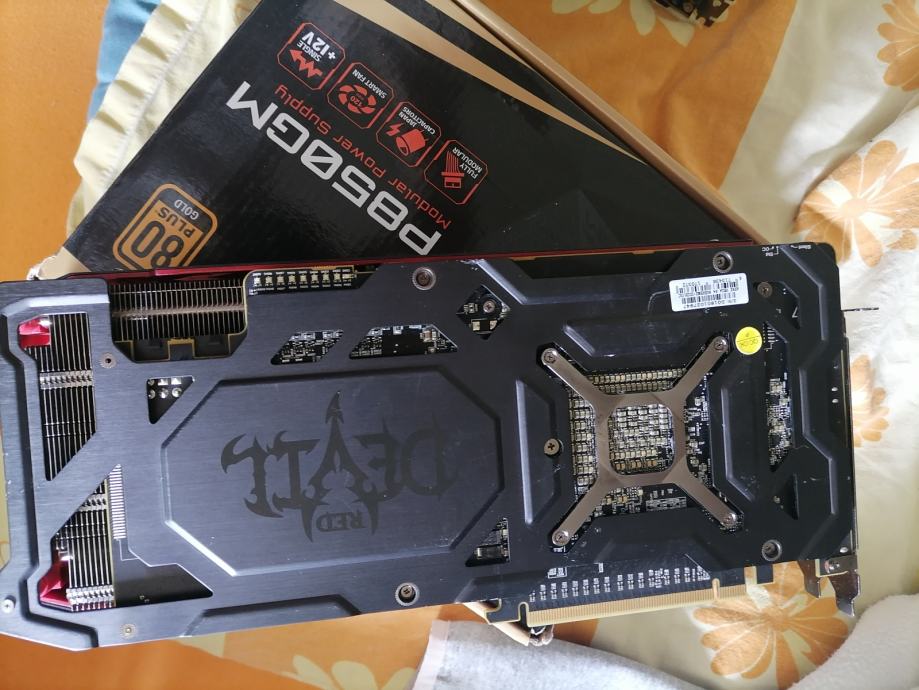 Gigabyte P850gm Gold modularno in VEGA 64 8GB