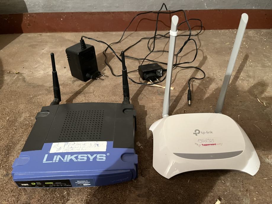 ROUTER TP-Link, Linksys