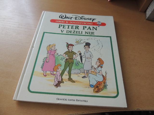 IZBERI SI DOGODIVŠČINO PETER PAN V DEŽELI NIJE WALT DISNEY GRAFIČKI