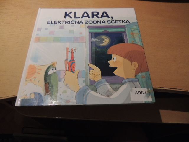 KLARA, ELEKTRIČNA ZOBNA ŠČETKA Y. SACHNAI COMMUNSIS POLJSKA 2018