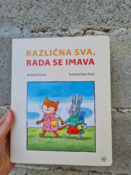 Knjiga Različna sva, rada se imava