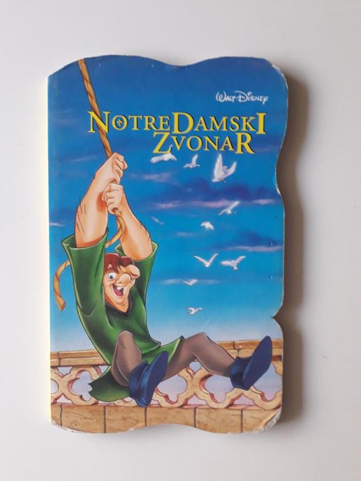 NOTREDAMSKI ZVONAR, WALT DISNEY