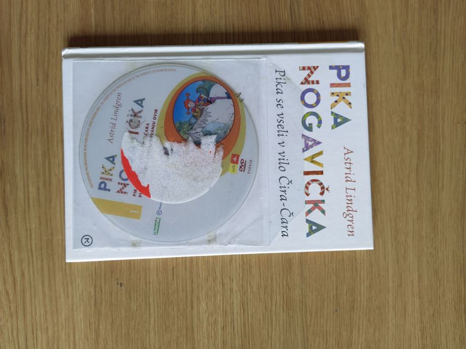 PIKA NOGAVIČKA knjiga + dvd