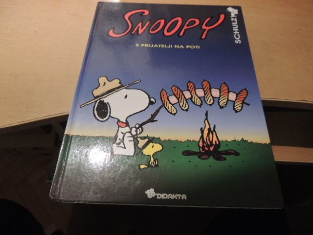 SNOOPY S PRIJATELJI NA POTI C. M. SCHULZ ZALOŽILA DIDAKTA 2000