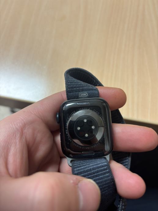 Apple watch 9