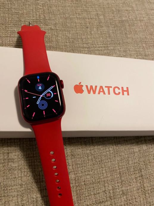 Apple Watch Series 7 Product RED 41mm